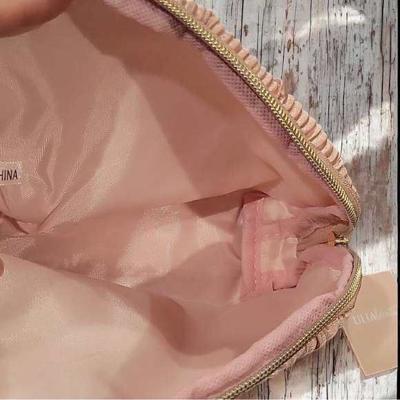 Ulta Elegant Pink Pleated Makeup Pouch - Picture 4 of 6